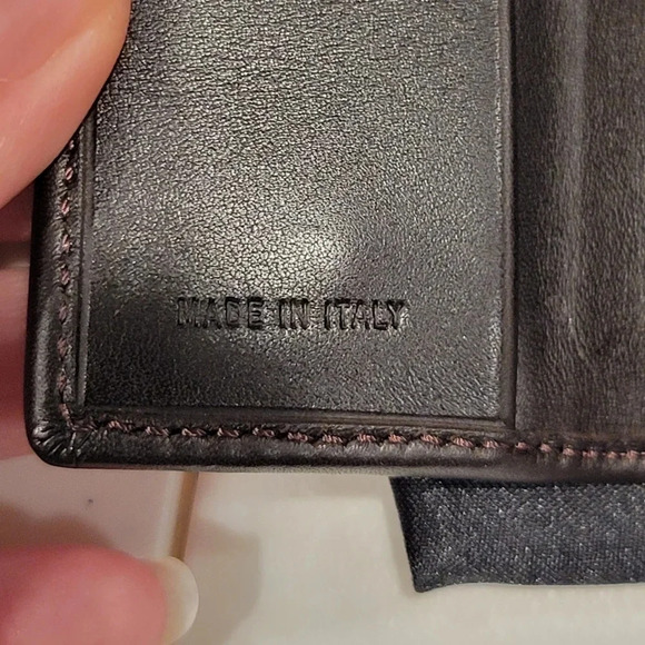 Fendi Zucca Monogram Key Holder Amazing Condition - Picture 4 of 9